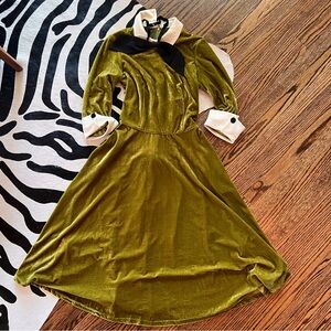 Tailor & Twirl Vintage Reproduction Green Velvet Dress